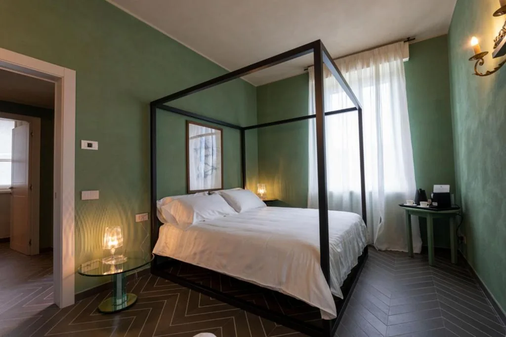 Camera Matrimoniale Deluxe (2 Adulti + 1 Bambino) — Villa Agnona Camere