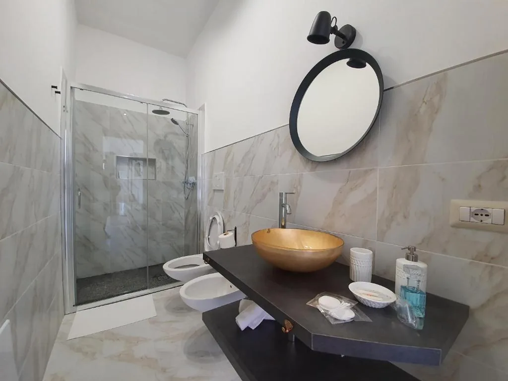 Camera Matrimoniale Deluxe (2 Adulti + 1 Bambino) — Villa Rio Claro – Sperlonga Vertice Rooms