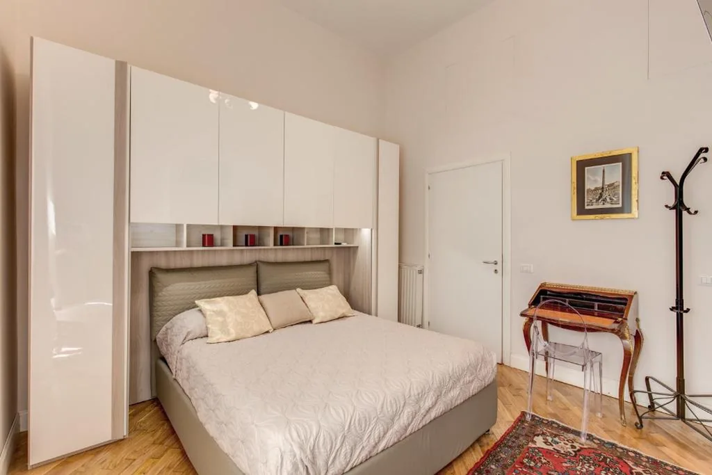 Double Deluxe Room 3 — Casa Claudia Giulio Cesare