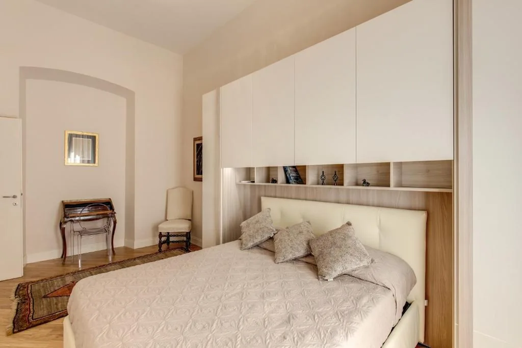 Double Deluxe Room 4 — Casa Claudia Giulio Cesare