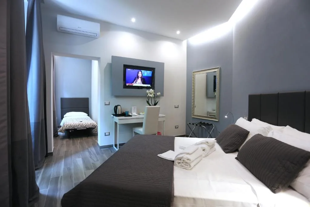 Deluxe Double Room — B&B Home 77