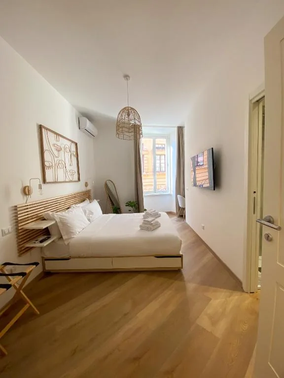 Deluxe Double Room — Boho Suites – Rome Colosseum