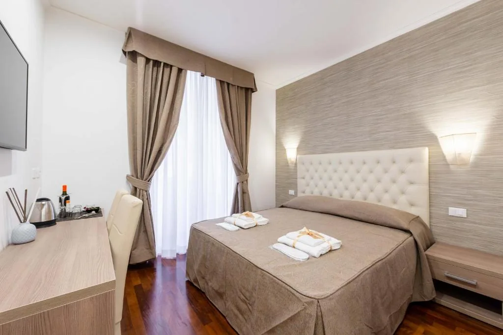 Deluxe Double Room — chèri luxury suite