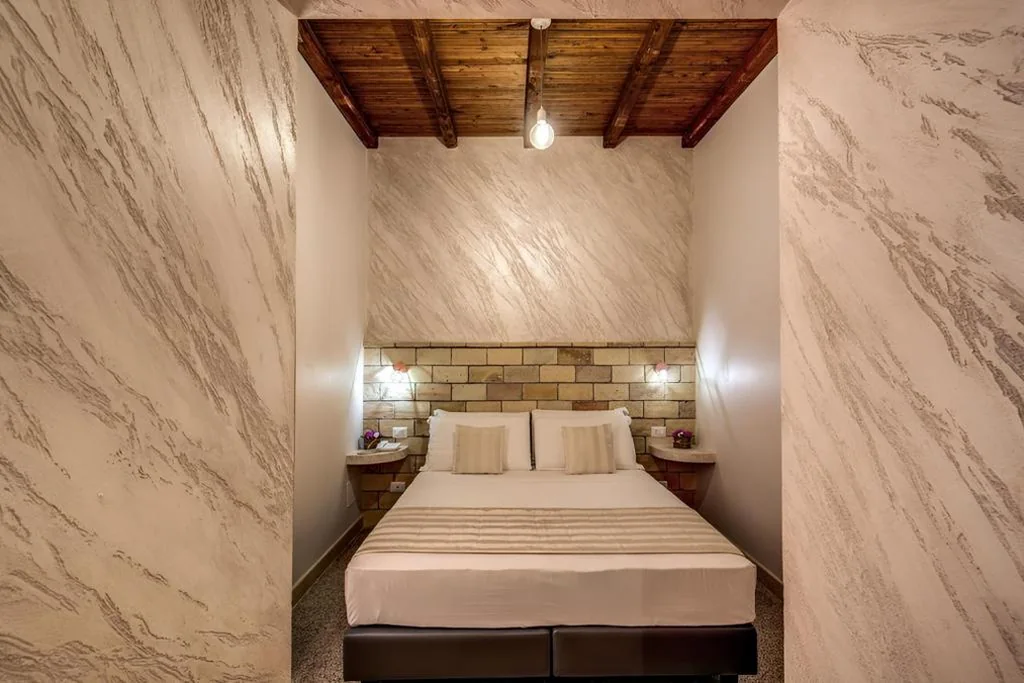 Camera Matrimoniale Deluxe — Colosseo Accomodation Room Guest House