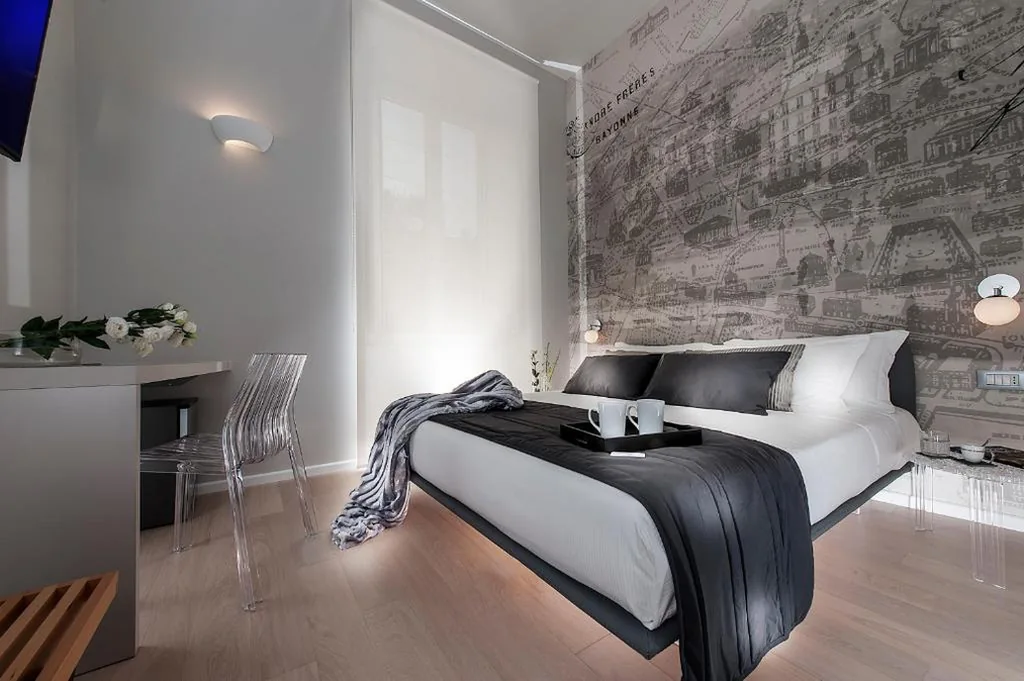 Deluxe Double Room — Colosseum Corner