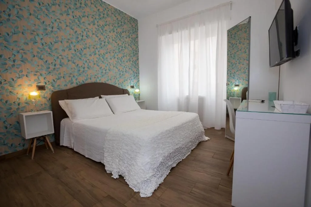 Deluxe Double Room — Comfy Vatican Suite