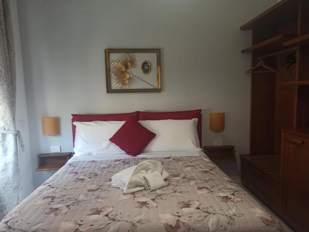 Deluxe Double Room with 1 Extra Bed — B&B Alle mura di San Giovanni