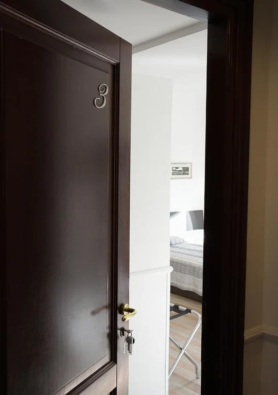 Deluxe Double Room with 1 Extra Bed — GH Colosseum