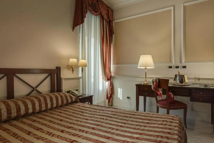 Deluxe Double Room with 1 Extra Bed — Palazzo Cardinal Cesi
