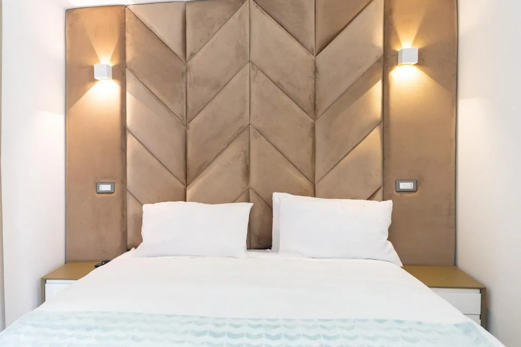 Deluxe Double Room with Balcony — 23Apartments