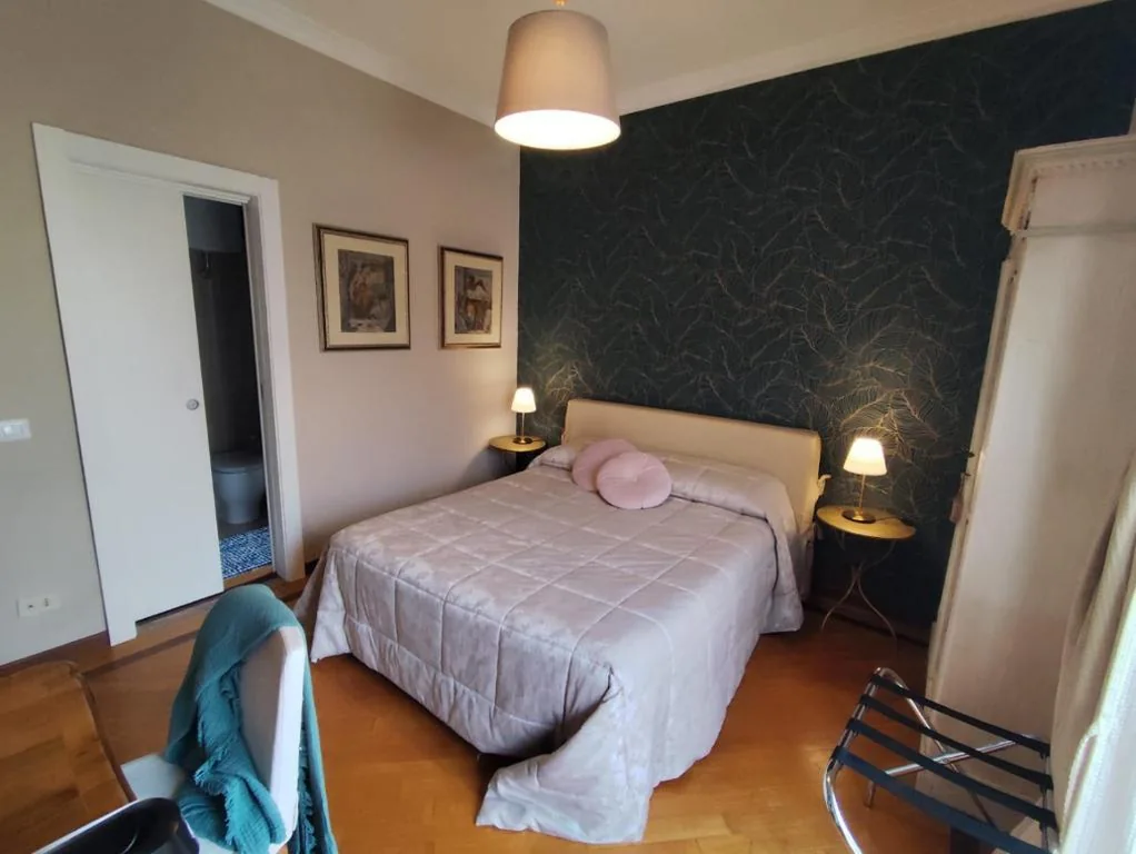 Deluxe Double Room with Balcony — B&B Buon Cammino Tuscia – Parcheggio – Colazione e Voucher per impianti termali