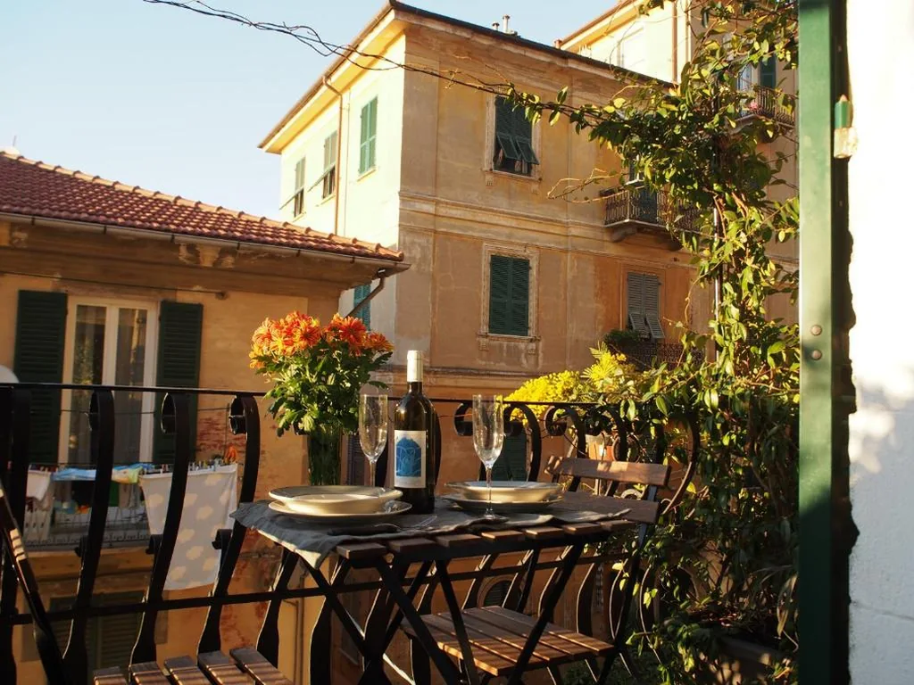 Camera Matrimoniale Deluxe con Balcone — B&B Cernaia 42