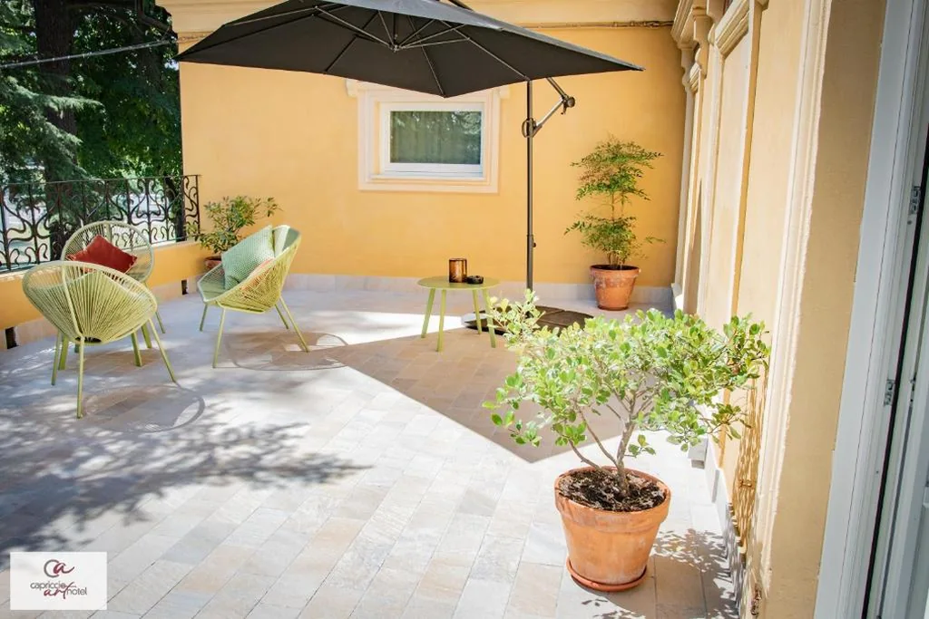 Camera Matrimoniale Deluxe con Balcone — Capriccio Art Hotel