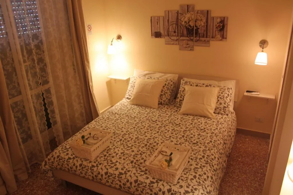 Deluxe Double Room with Balcony — Da Giulia