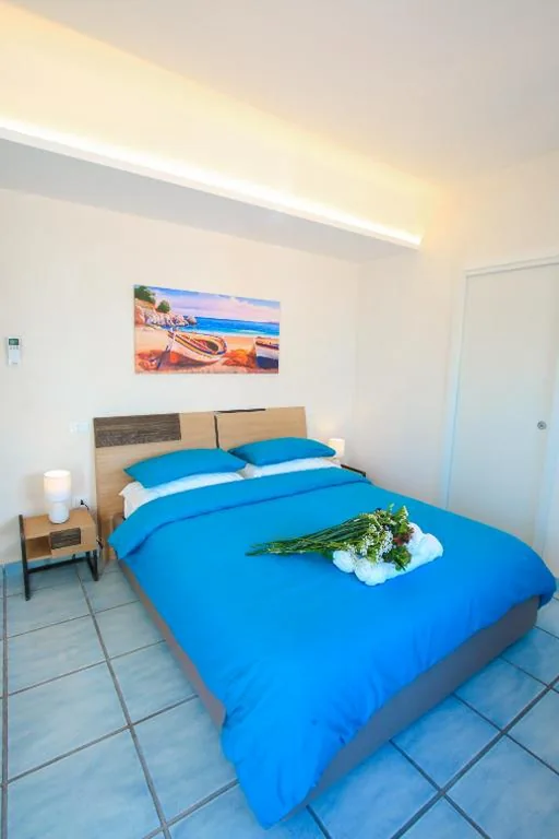 Camera Matrimoniale Deluxe con Balcone e Vista Mare — Il Viaggiatore Gaeta Medievale B&B