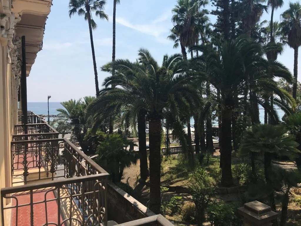 Deluxe Double Room with Balcony and Sea View — Promenade Maison de Charme