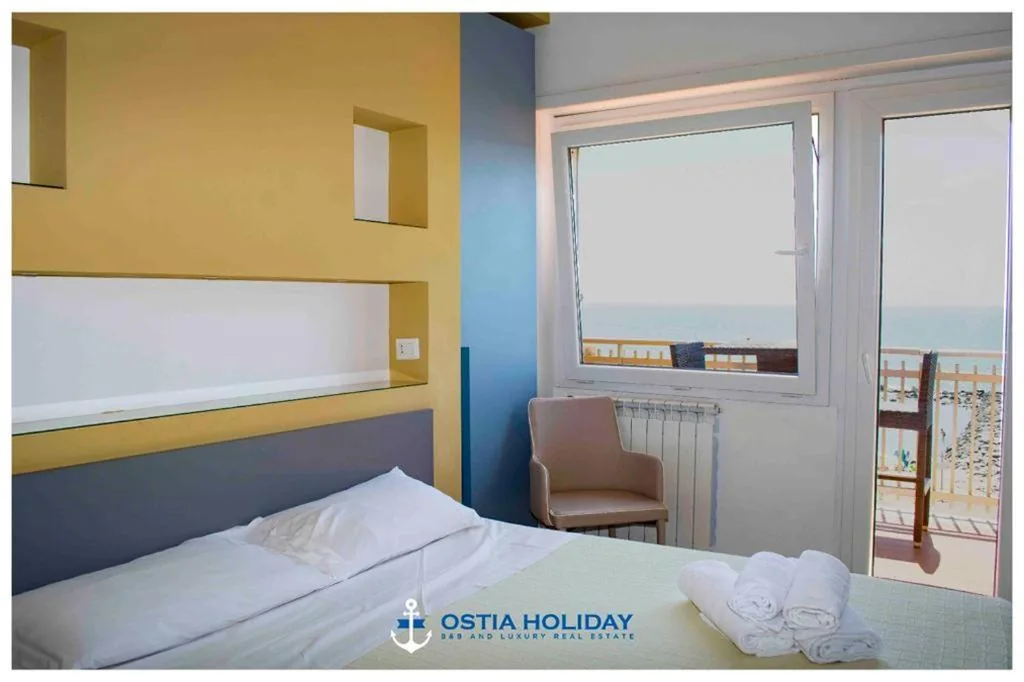 Deluxe Double Room with Balcony and Sea View — Sunset