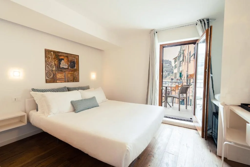 Deluxe Double Room with Balcony and Sea View — Torre a Mare Porto Venere