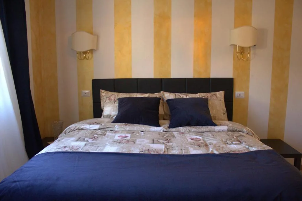 Deluxe Double Room with Balcony — FiumicinoA57