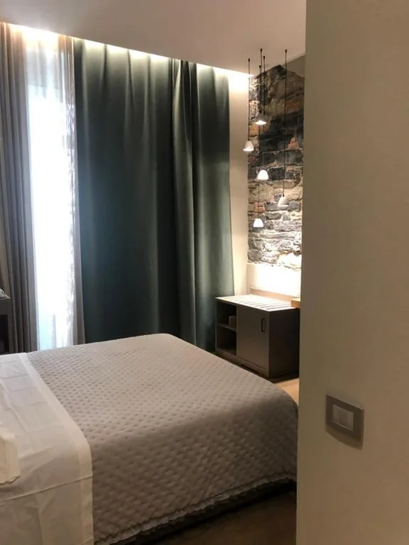 Camera Matrimoniale Deluxe con Balcone — La Linea d’Acqua (SP)