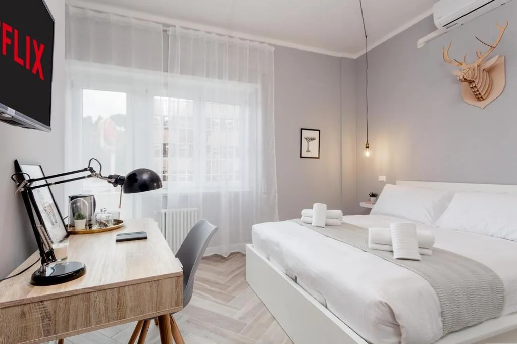 Deluxe Double Room with Balcony — Otium Fornaci San Pietro Vaticano Castel Sant’Angelo