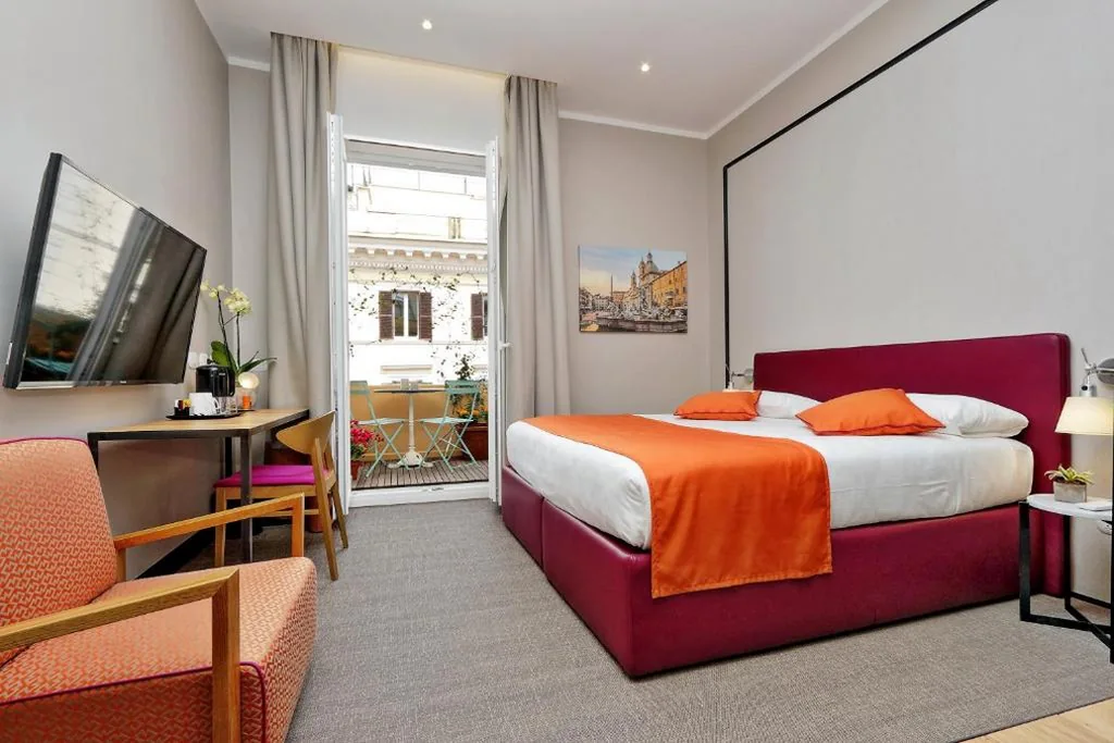 Camera Matrimoniale Deluxe con Balcone — Relais Vittoria Colonna