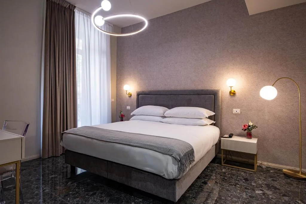 Deluxe Double Room with Balcony — Roma suite hotel