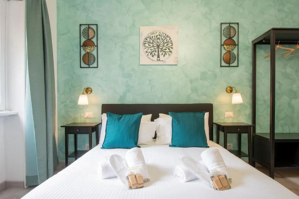 Deluxe Double Room with Shower — Luxury Boutique Hotel