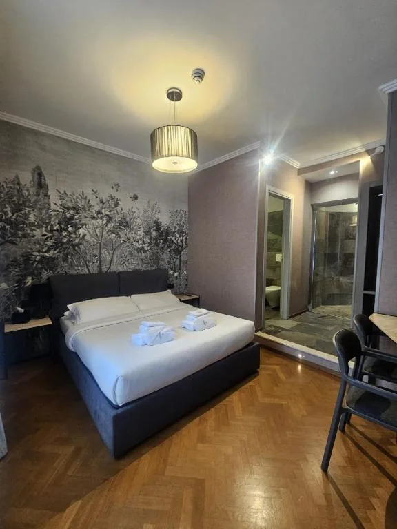 Camera Matrimoniale Deluxe con Doccia — PAX hotel