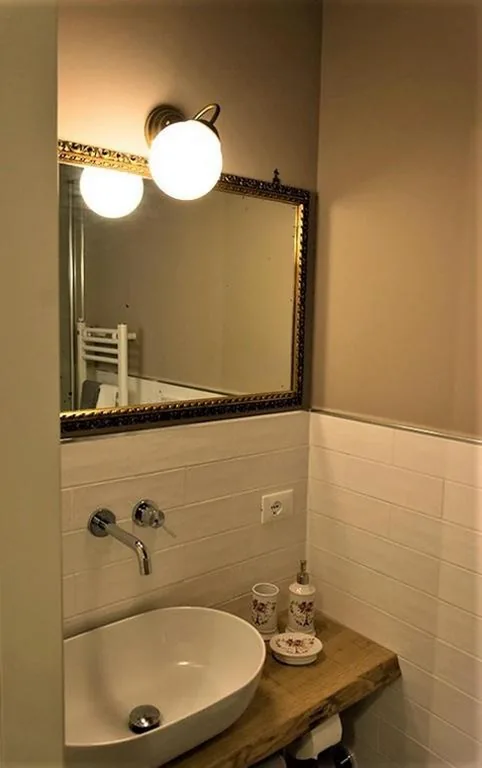 Camera Matrimoniale Deluxe con Doccia — St. Peter’s Luxury Rooms
