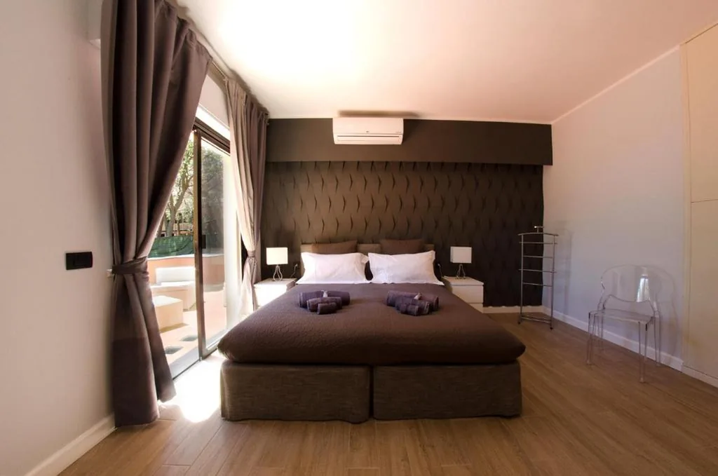 Deluxe Double Room with Terrace and Sea View — B&B Dodici Lune