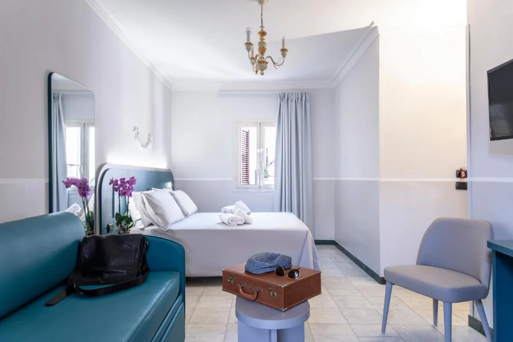 Deluxe Double Room with Terrace — Hotel Grifo