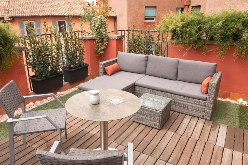 Deluxe Double Room with Terrace — Otivm Hotel