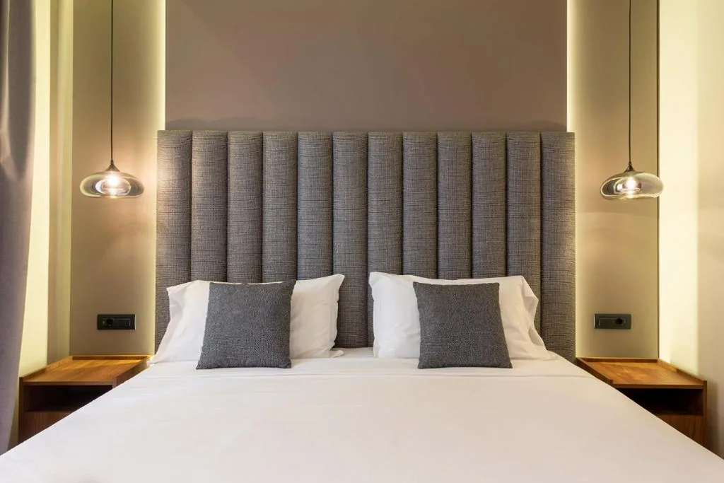 Deluxe Double Room with Bathtub — ELICAL Exclusive Private Suites