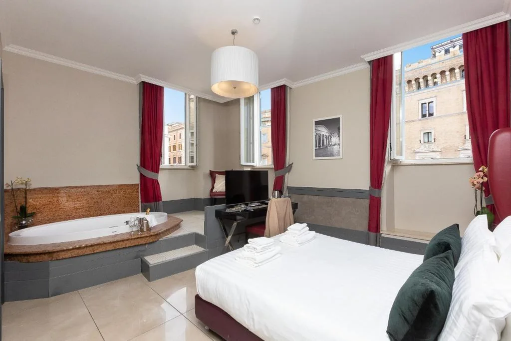 Deluxe Double Room with Bathtub — Hotel Castellino Roma