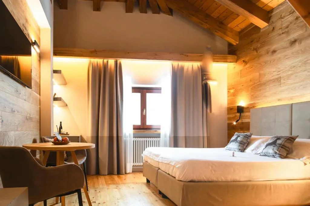 Camera Matrimoniale Deluxe con Vasca — Hotel Relais Des Glaciers – Adults Only