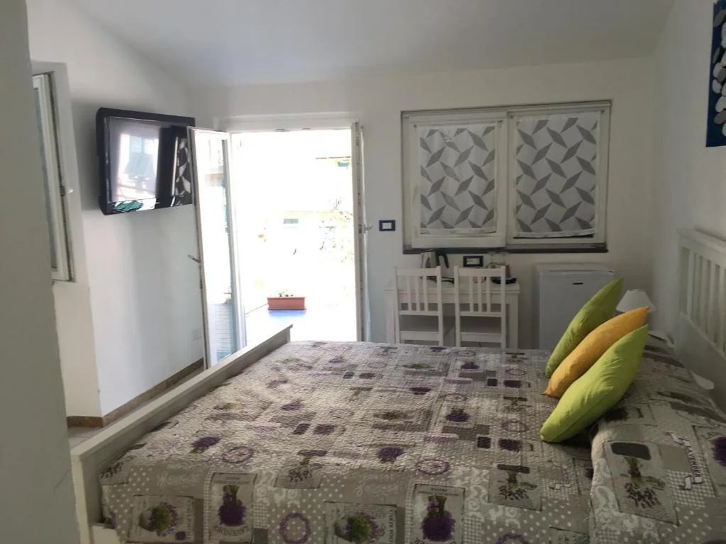 Deluxe Double Room with Castle View — Affittacamere Rio Centrale