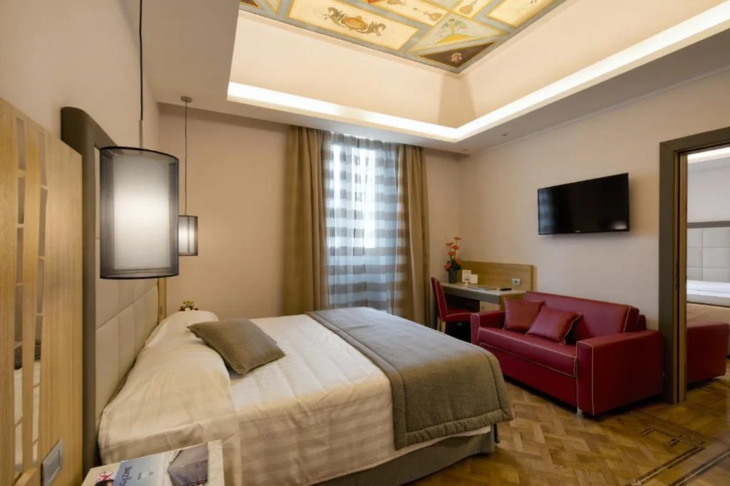 Deluxe Double Room with View — Hotel Giolli Nazionale