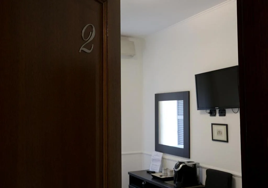 Deluxe Double Room — GH Colosseum
