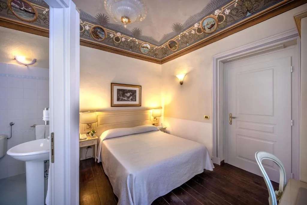 Deluxe Double Room — Hotel Villa Liberty