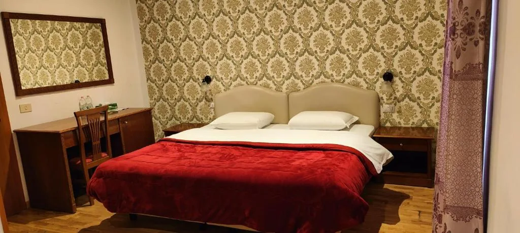 Camera Matrimoniale Deluxe — House Fenicia