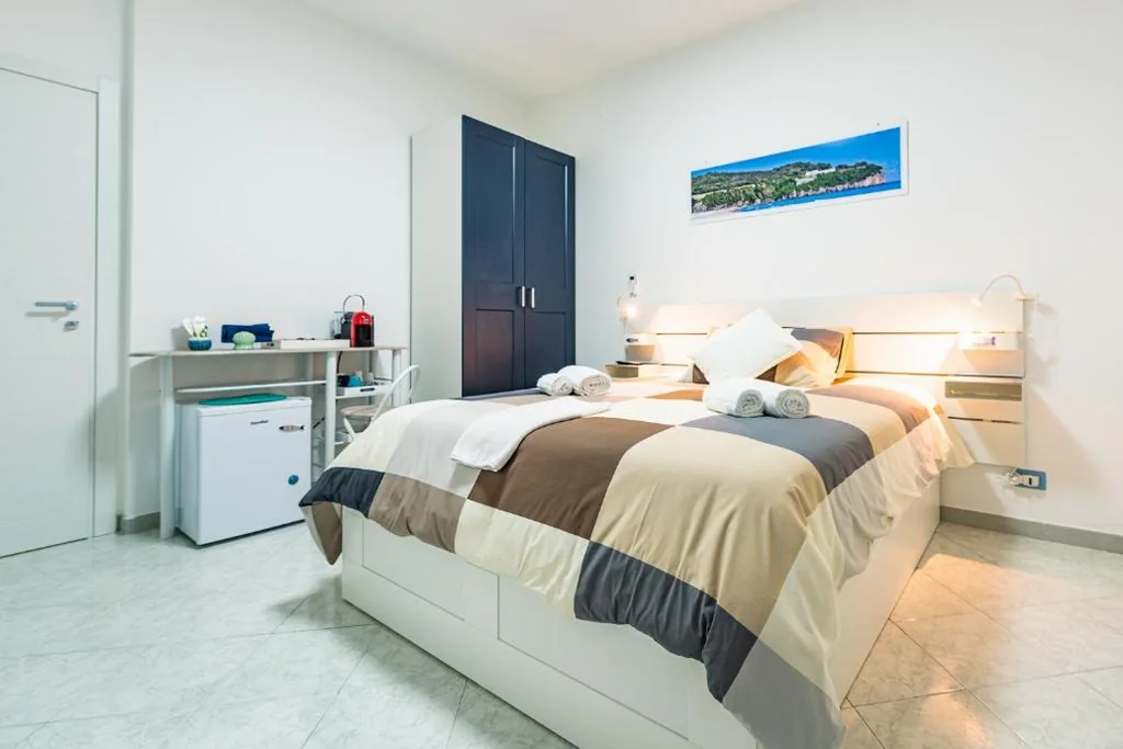 Deluxe Double Room — L’Approdo Via Ancona
