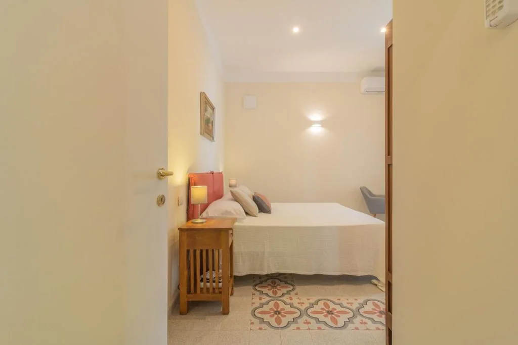 Deluxe Double Room — Lake Lovers Lodge – Torripagroup