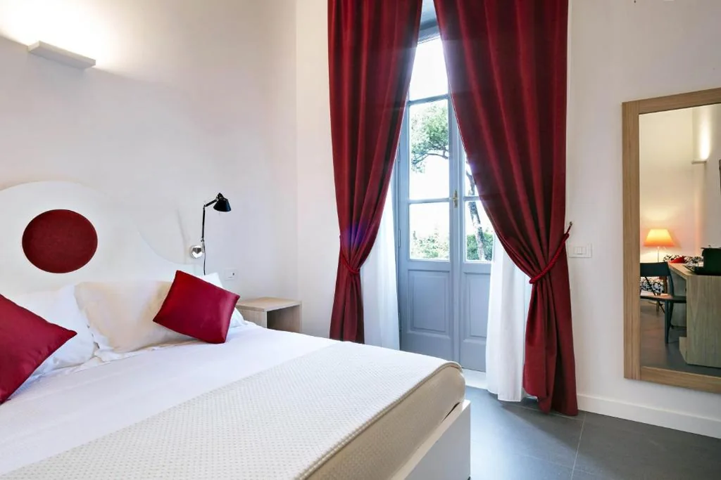 Deluxe Double Room — Le Navi Rooms
