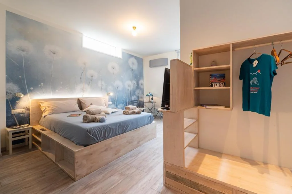 Camera Matrimoniale Deluxe — Magazzini Sasso Guest House
