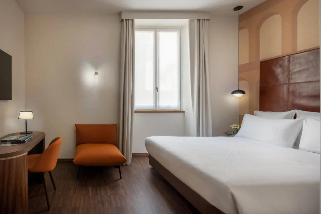 Deluxe Double Room — Maison Roma Piazza di Spagna UNA Esperienze