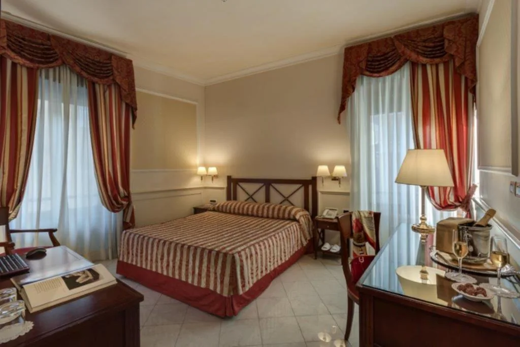 Deluxe Double Room — Palazzo Cardinal Cesi