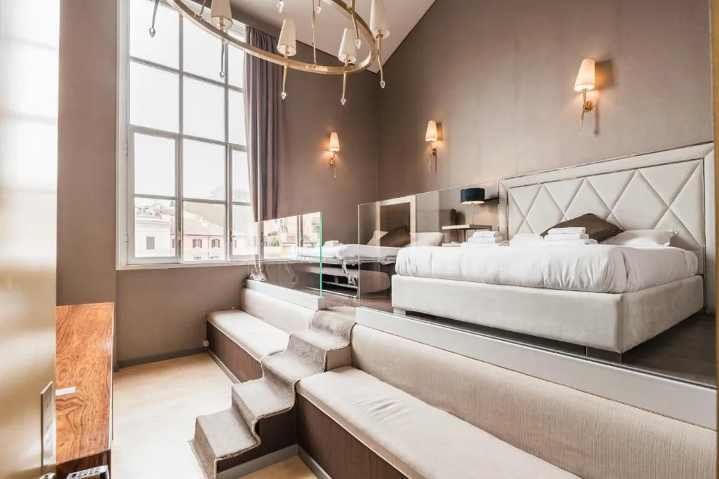 Camera Matrimoniale Deluxe — Penthouse Suite Rome – Private Suites