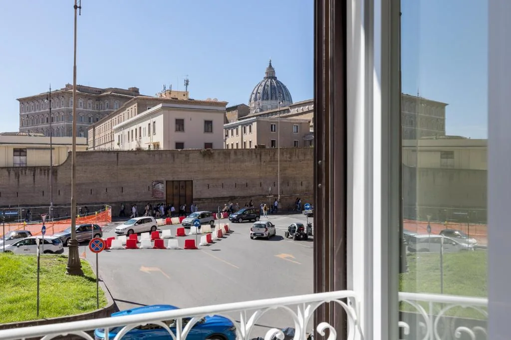 Camera Matrimoniale Deluxe — Risorgimento 9 – Guest House