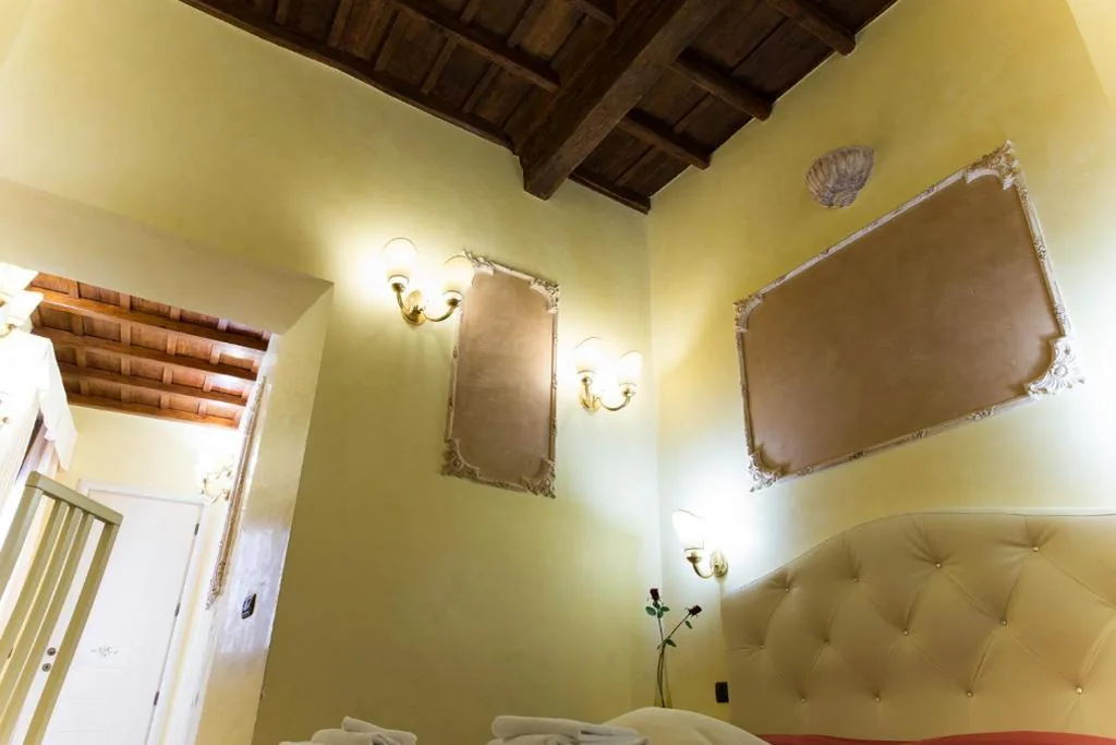 Deluxe Double Room — Sweet Dream Trevi